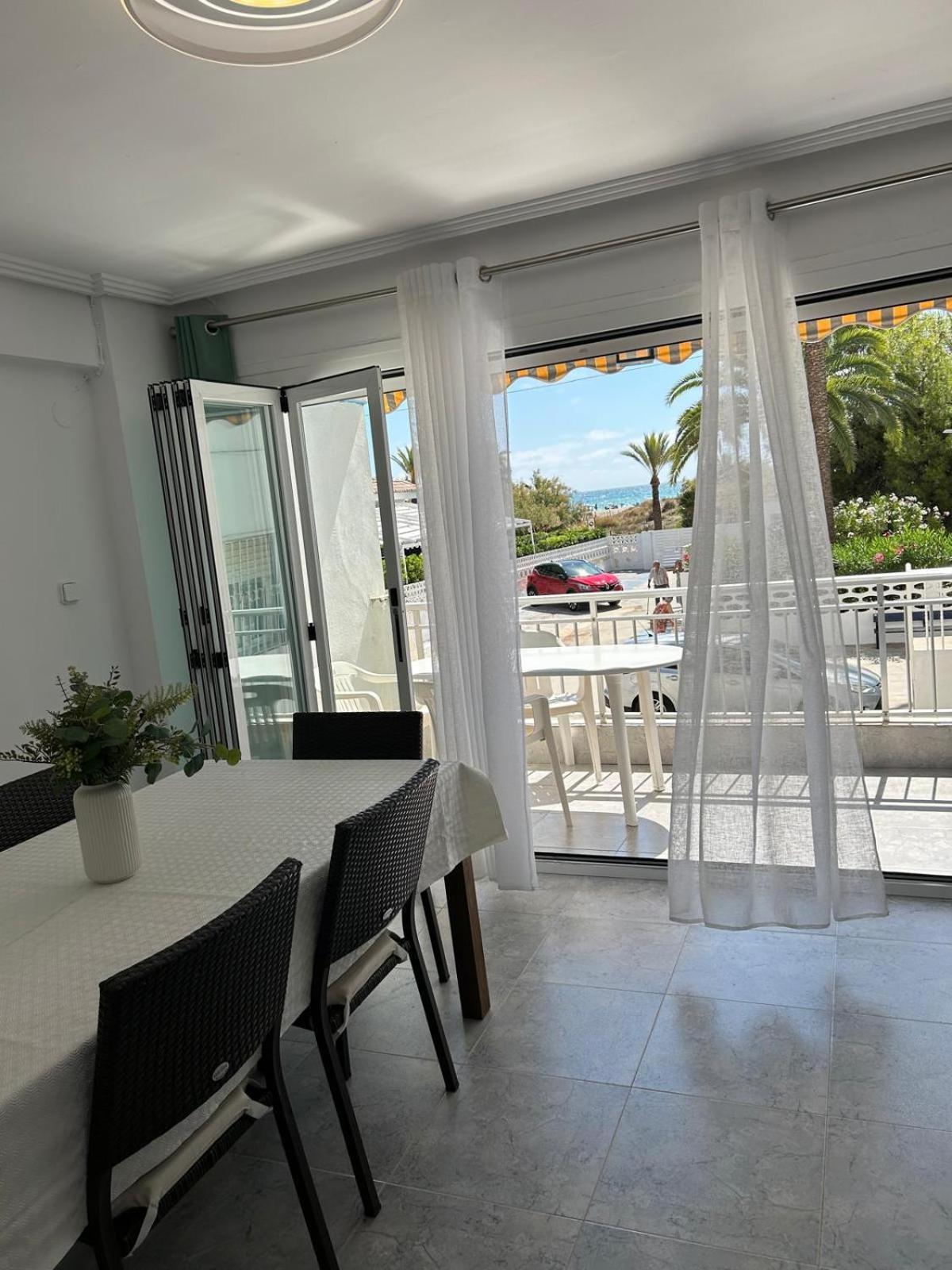 Sea View Apartment, First Line On The Beach, Remote Work Canet d'En Berenguer Екстер'єр фото
